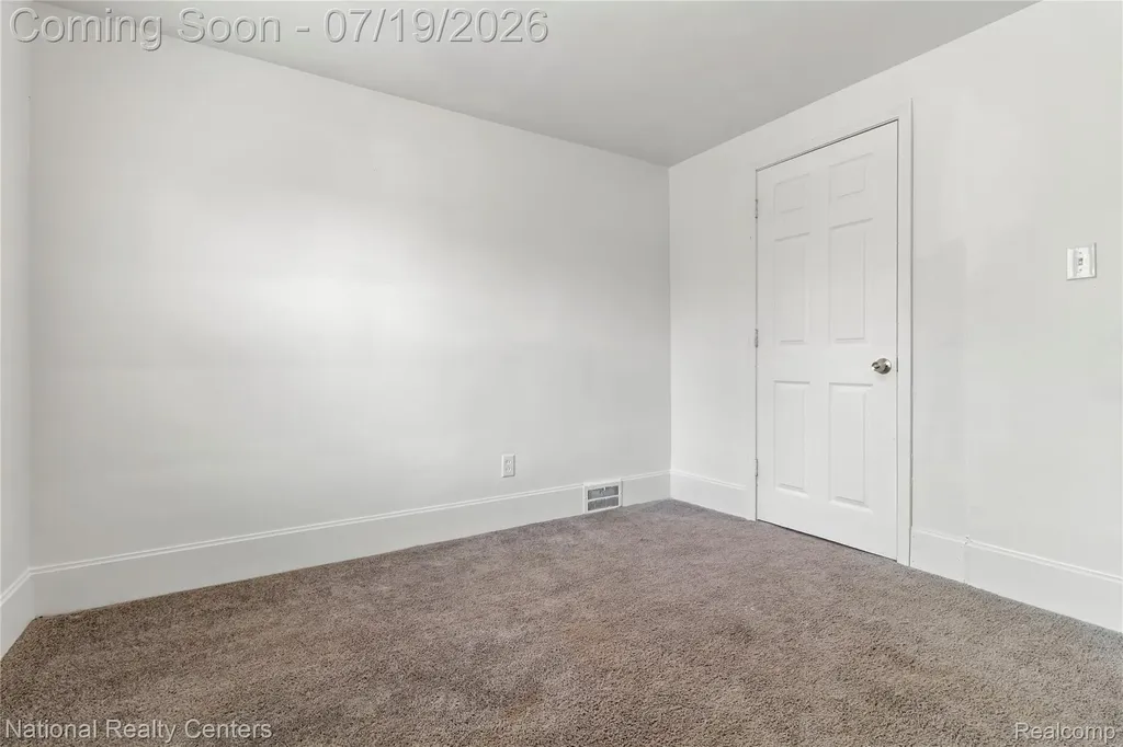 9281 Boleyn Street Detroit City MI 48224
