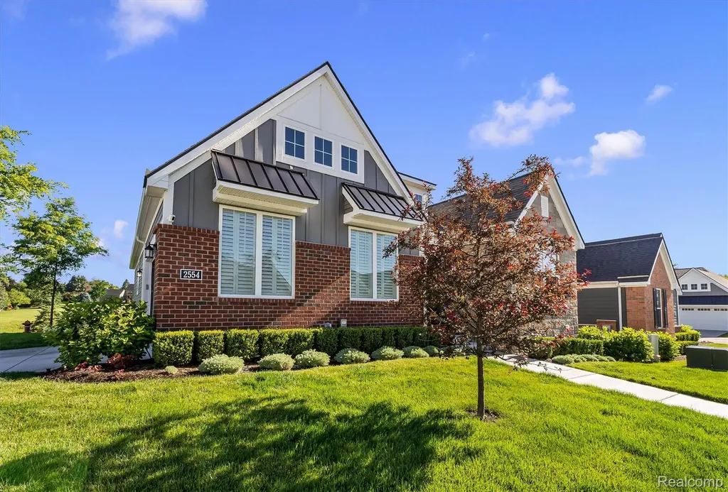 2554 Middleton Street Rochester Hills City MI 48309