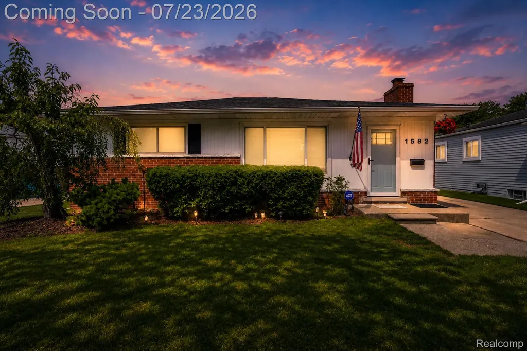 1582 Berkshire Street Westland City MI 48186