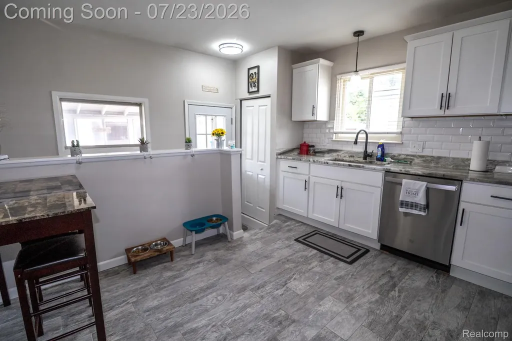 1582 Berkshire Street Westland City MI 48186