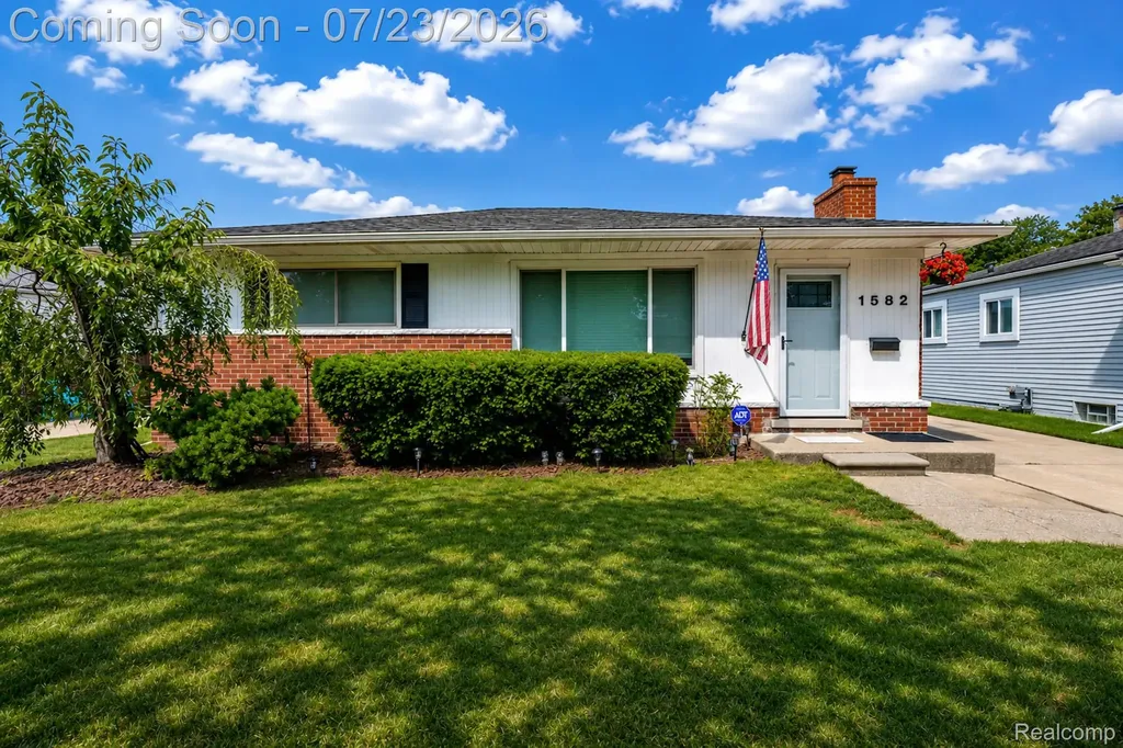 1582 Berkshire Street Westland City MI 48186