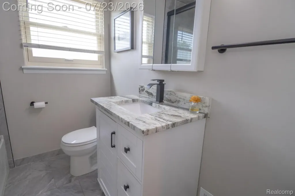 1582 Berkshire Street Westland City MI 48186