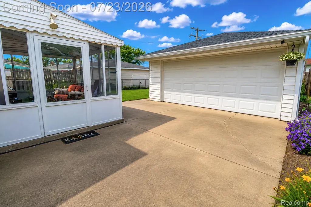 1582 Berkshire Street Westland City MI 48186