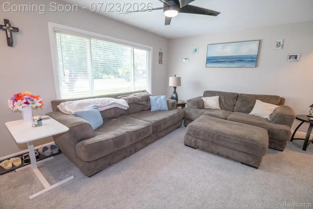 1582 Berkshire Street Westland City MI 48186