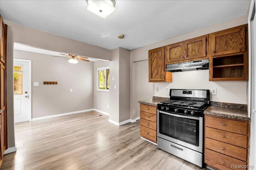 11653 Norborne Redford Charter Township MI 48239
