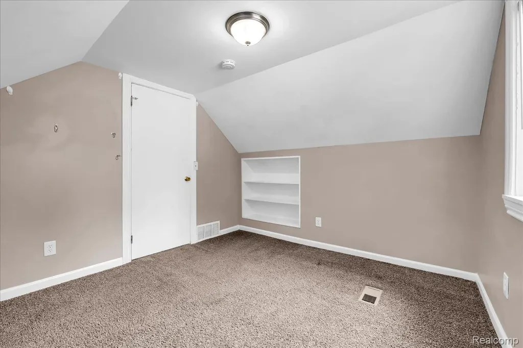 11653 Norborne Redford Charter Township MI 48239