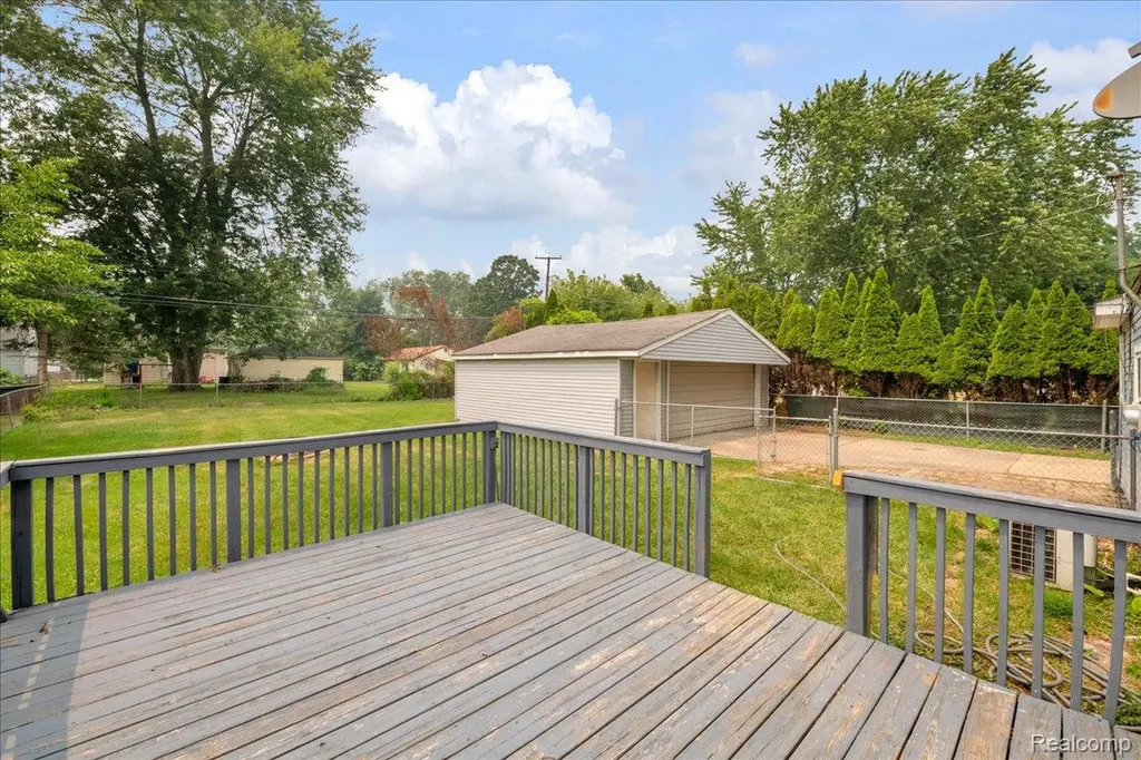 11653 Norborne Redford Charter Township MI 48239