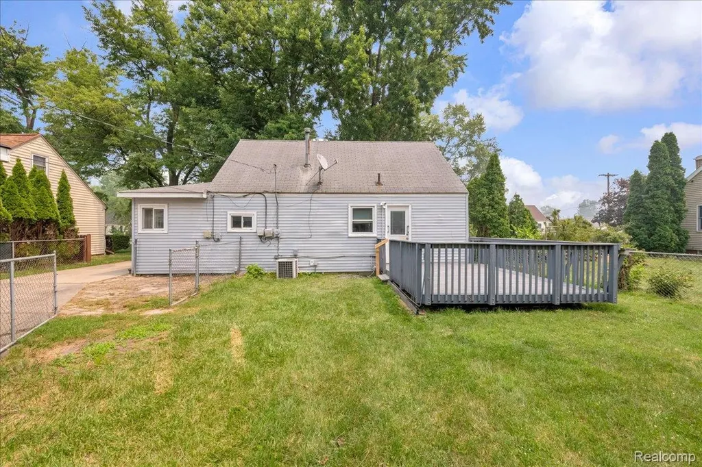 11653 Norborne Redford Charter Township MI 48239