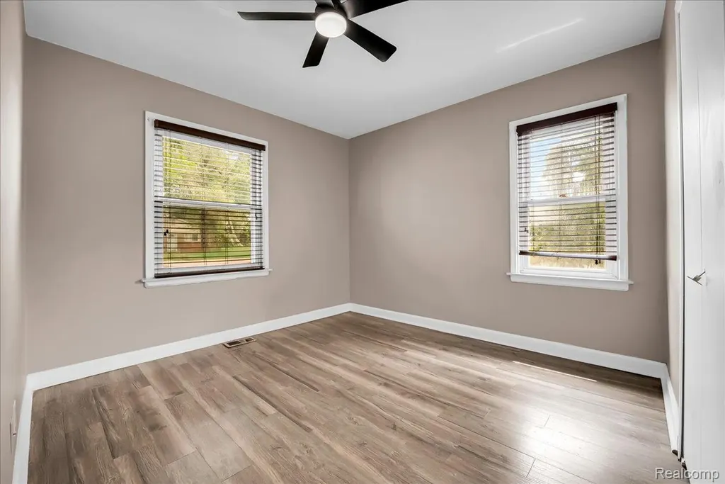 11653 Norborne Redford Charter Township MI 48239