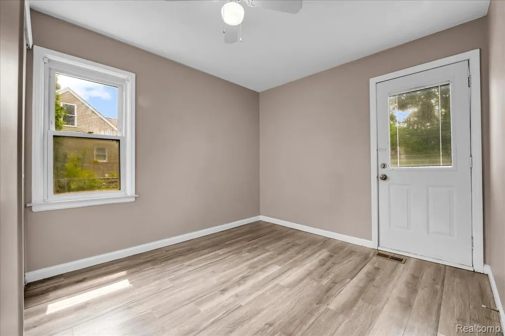 11653 Norborne Redford Charter Township MI 48239