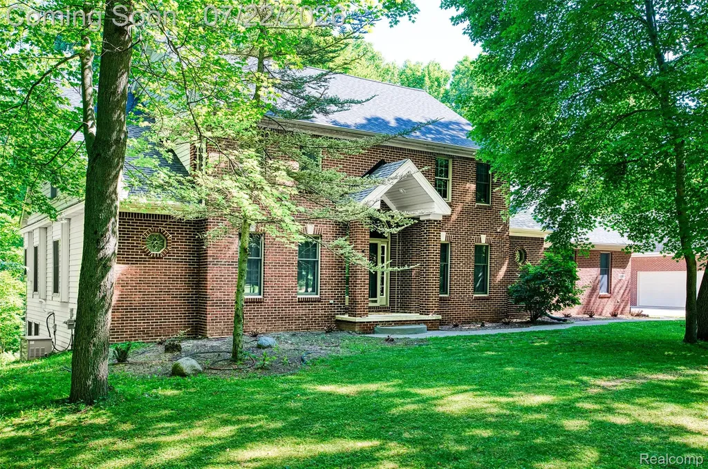 2280 Bullard Road Hartland Township MI 48353