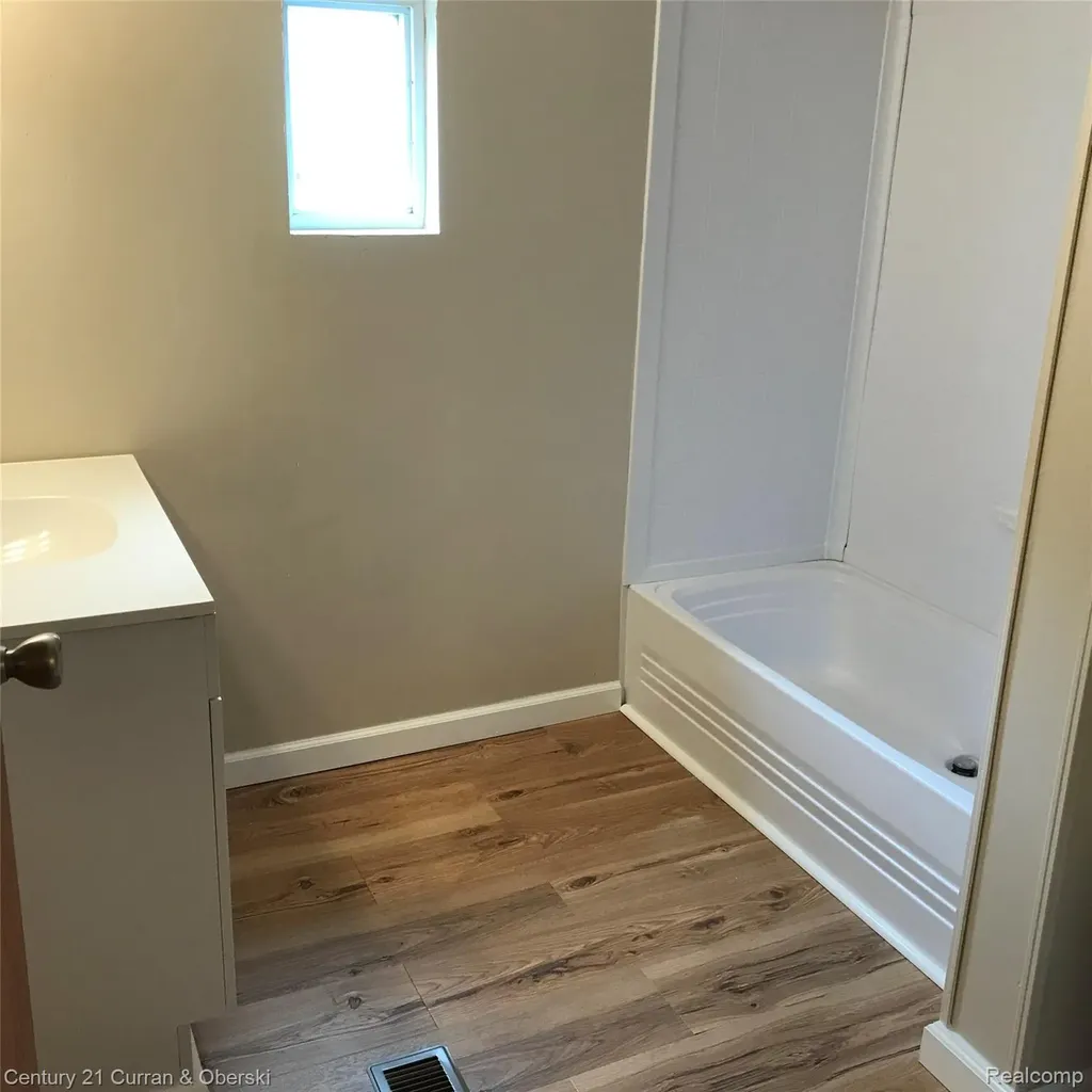 6564 E Michigan Avenue Saline City MI 48176