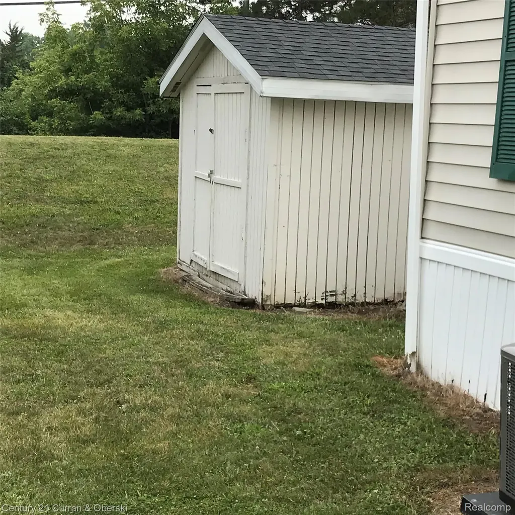 6564 E Michigan Avenue Saline City MI 48176