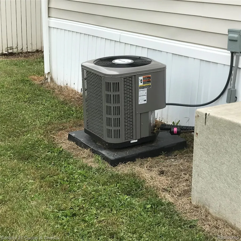 6564 E Michigan Avenue Saline City MI 48176