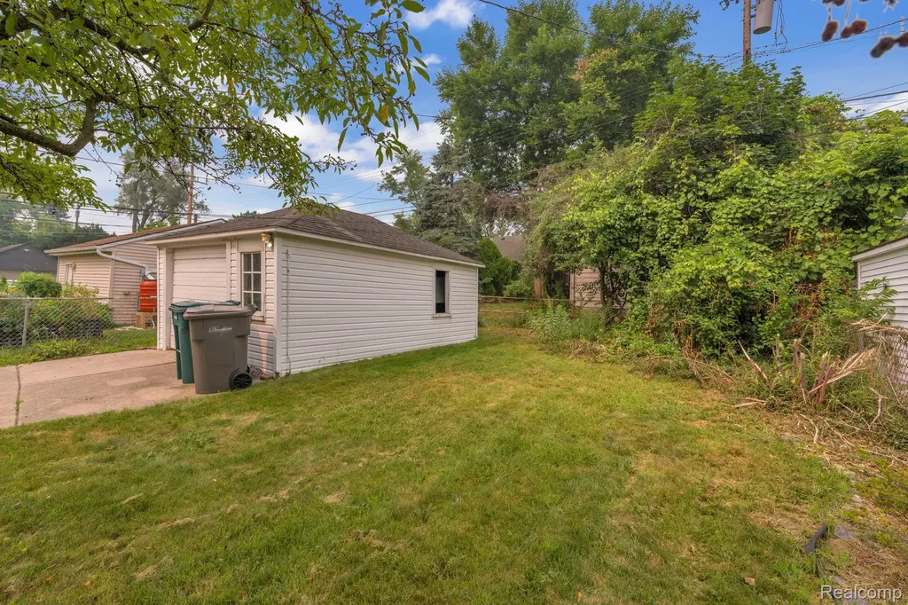 811 Mayburn Street Dearborn City MI 48128