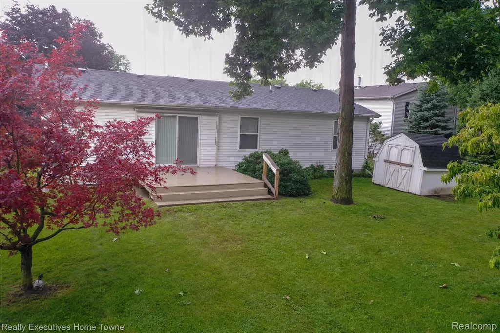 3232 Elecia Drive Port Huron Charter Township MI 48060