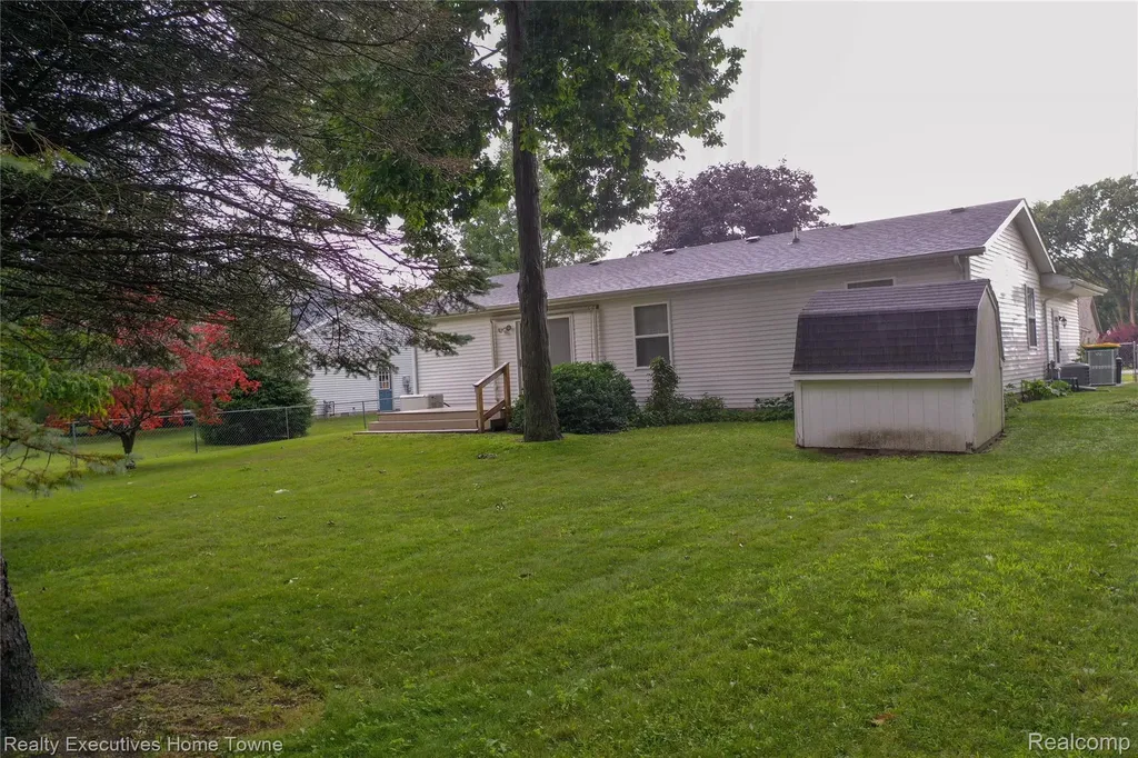 3232 Elecia Drive Port Huron Charter Township MI 48060