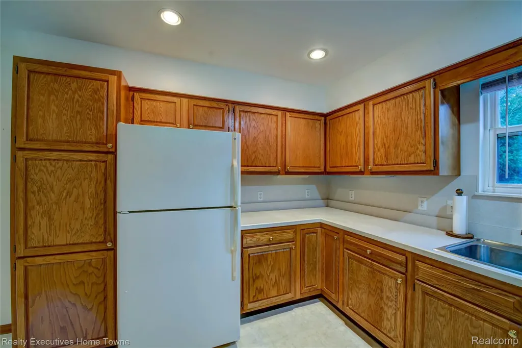 3232 Elecia Drive Port Huron Charter Township MI 48060