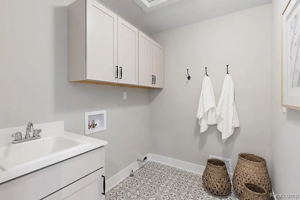 6107 Pollak Road Pittsfield Charter Township MI 48197