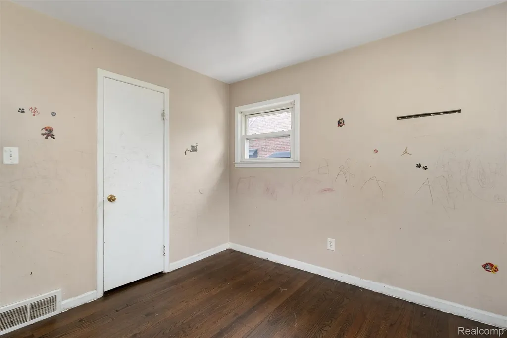 336 Sherbourne Street Inkster City MI 48141