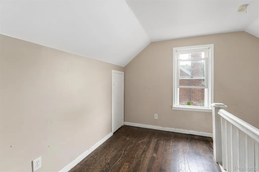 336 Sherbourne Street Inkster City MI 48141