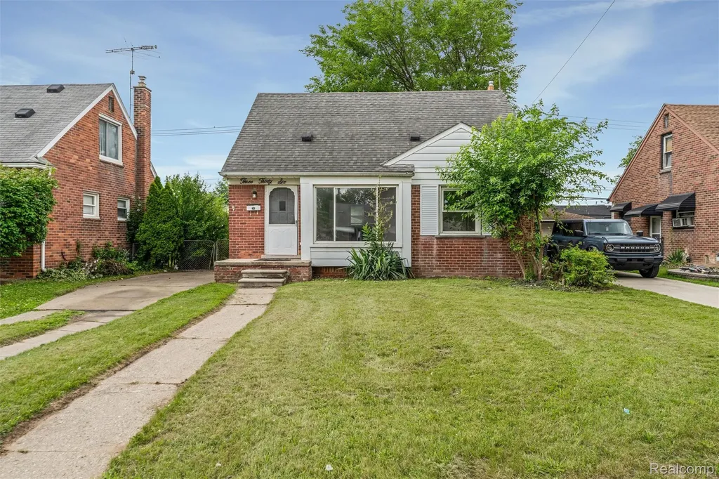 336 Sherbourne Street Inkster City MI 48141