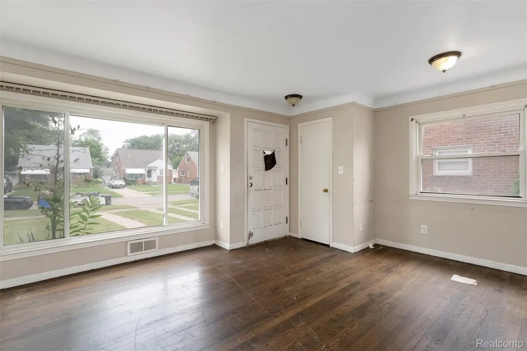 336 Sherbourne Street Inkster City MI 48141