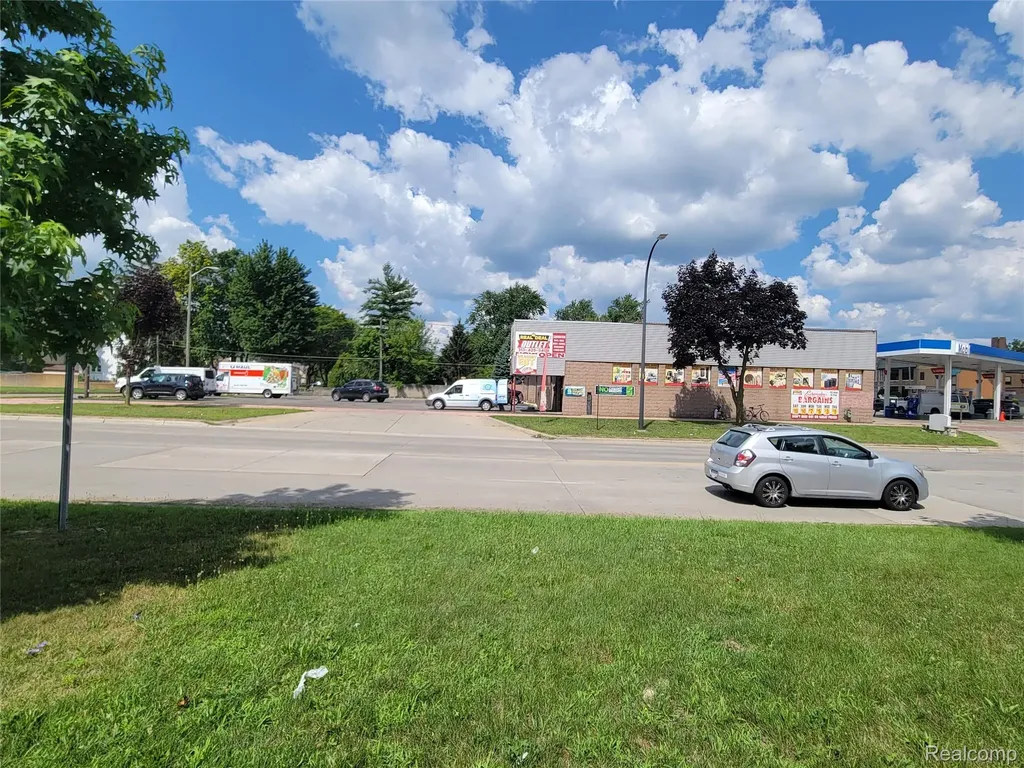 4650 S Beech Daly Street Dearborn Heights City MI 48125