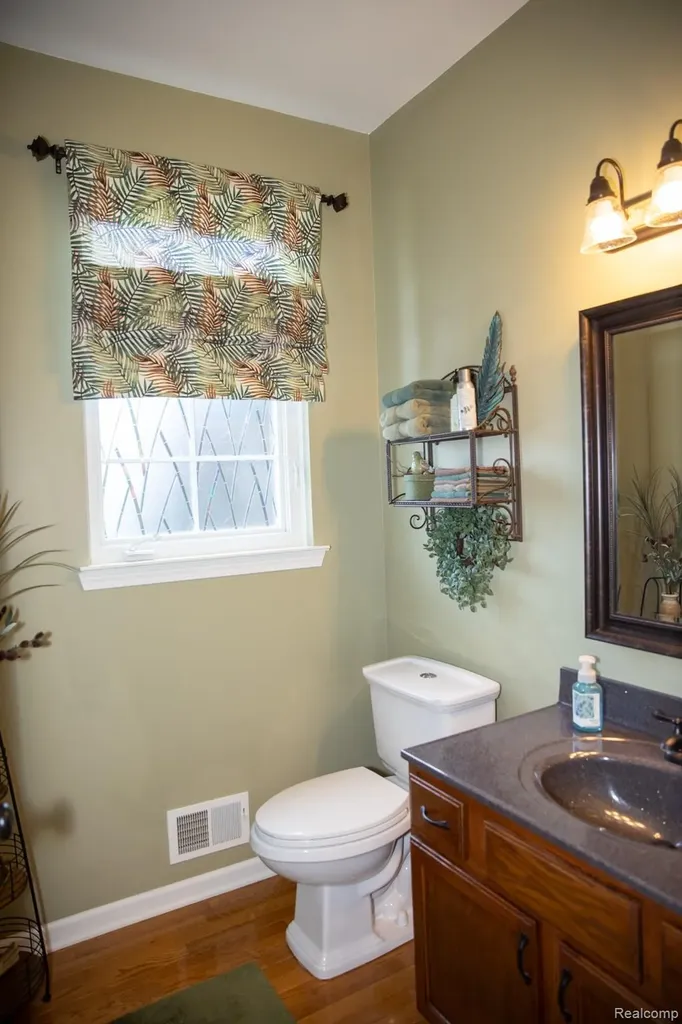 25663 Pond View Drive Huron Charter Township MI 48164
