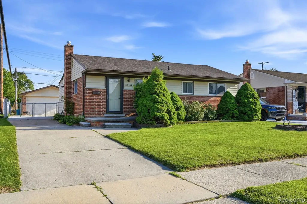 17968 Summer Lane S Fraser City MI 48026