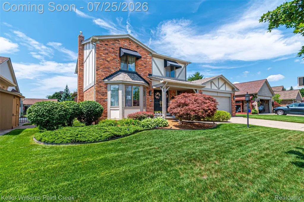 44333 Pentwater Drive Clinton Charter Township MI 48038