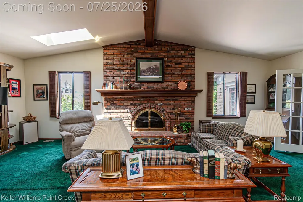 44333 Pentwater Drive Clinton Charter Township MI 48038