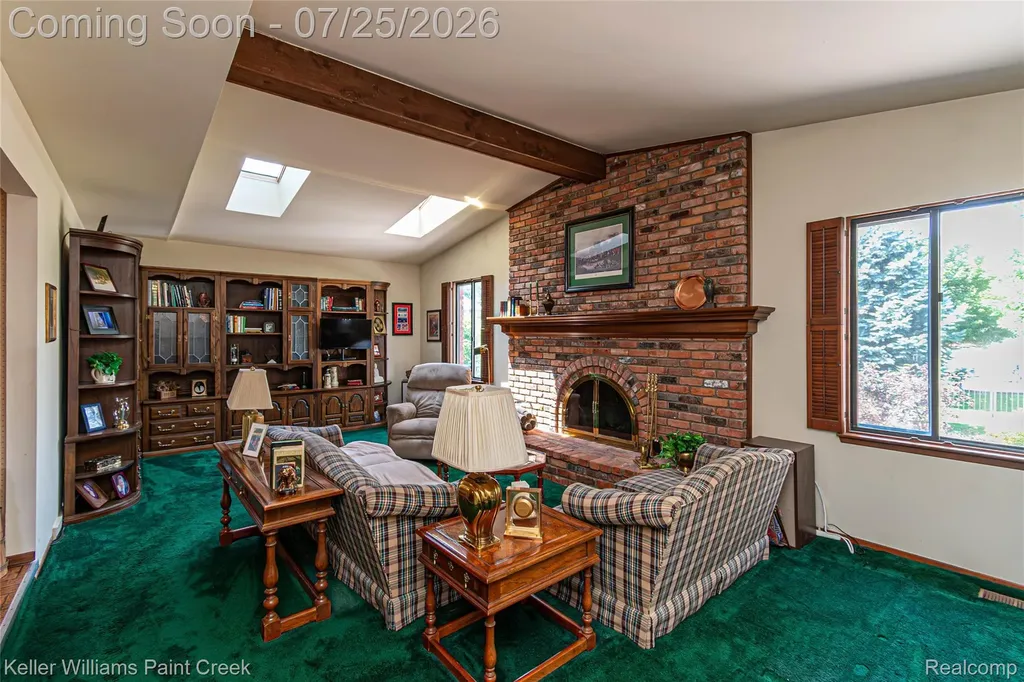 44333 Pentwater Drive Clinton Charter Township MI 48038