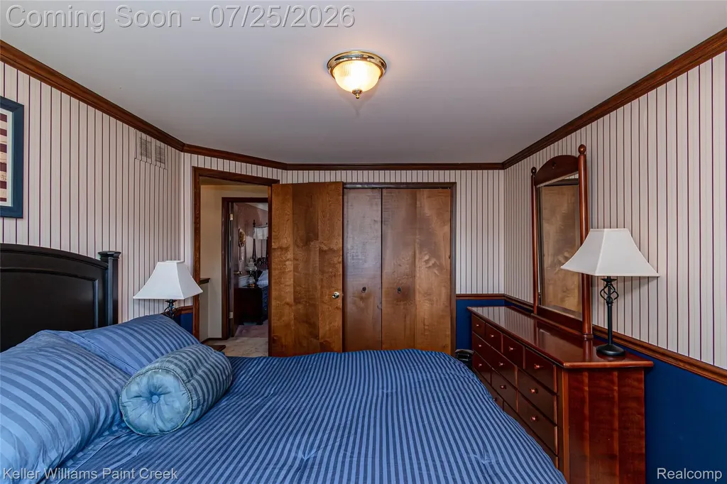 44333 Pentwater Drive Clinton Charter Township MI 48038