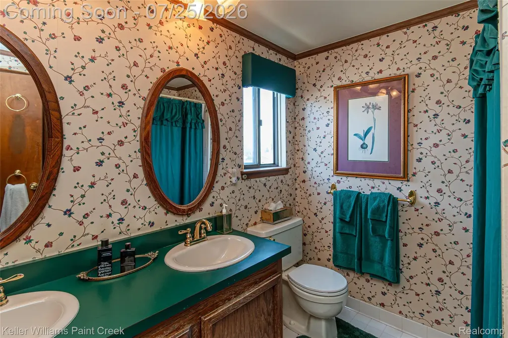 44333 Pentwater Drive Clinton Charter Township MI 48038