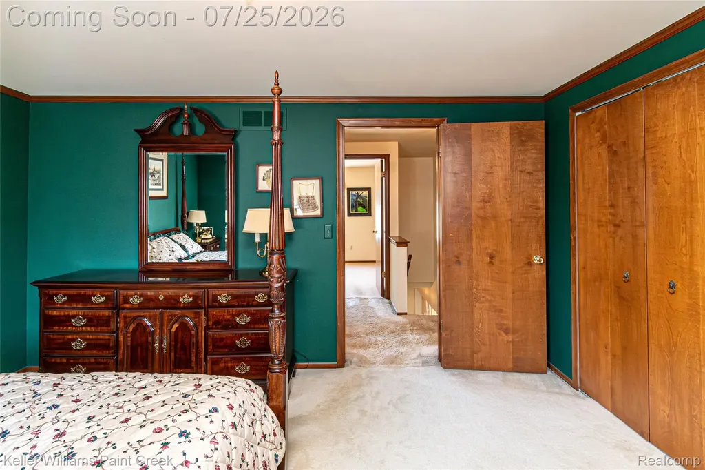44333 Pentwater Drive Clinton Charter Township MI 48038
