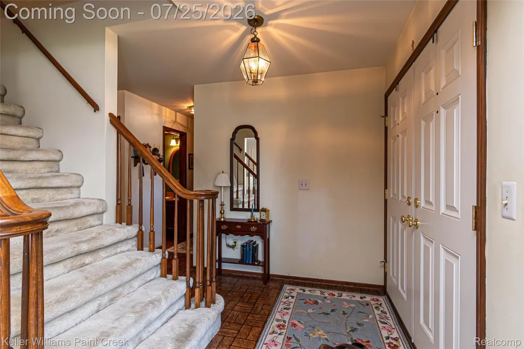 44333 Pentwater Drive Clinton Charter Township MI 48038