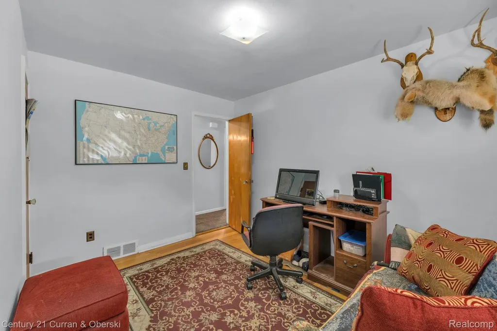 17543 Brody Avenue Allen Park City MI 48101