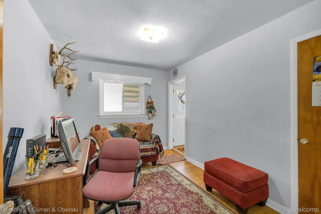 17543 Brody Avenue Allen Park City MI 48101