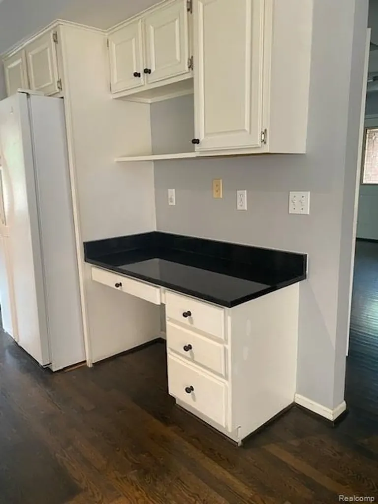 40745 N Northville Trail Northville City MI 48168