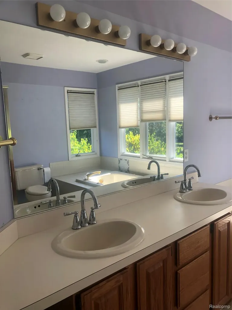 40745 N Northville Trail Northville City MI 48168