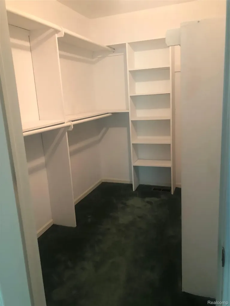 40745 N Northville Trail Northville City MI 48168