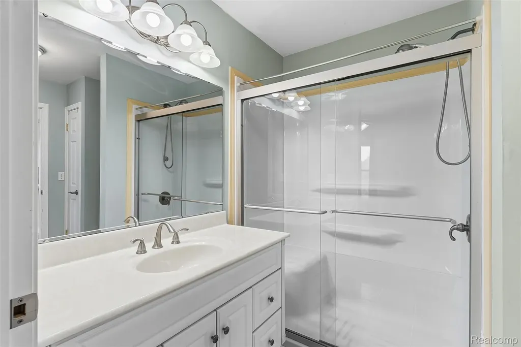 7027 Stratford Lane Flushing Charter Township MI 48433