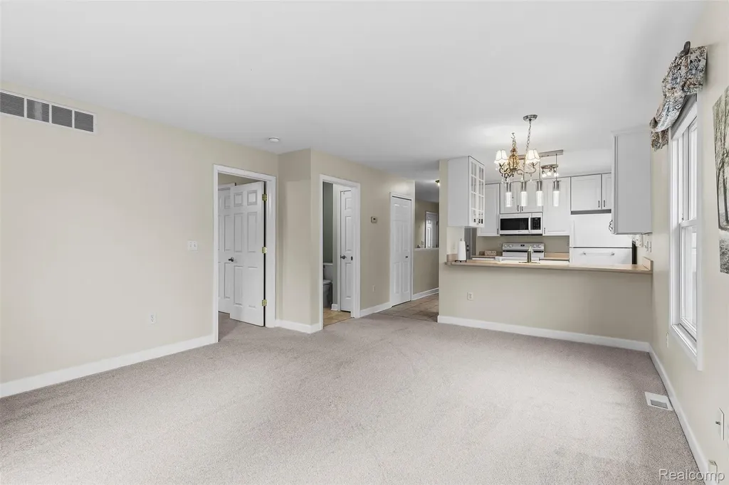 7027 Stratford Lane Flushing Charter Township MI 48433