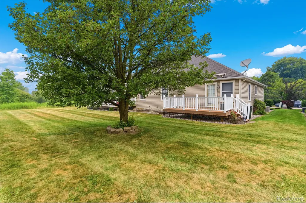 7027 Stratford Lane Flushing Charter Township MI 48433