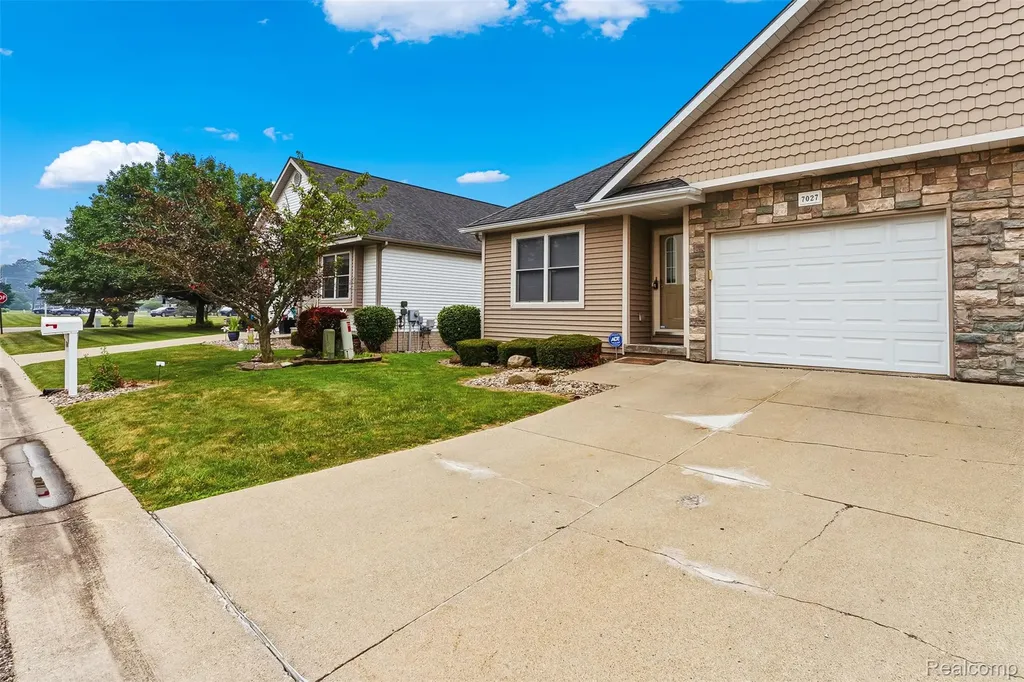 7027 Stratford Lane Flushing Charter Township MI 48433