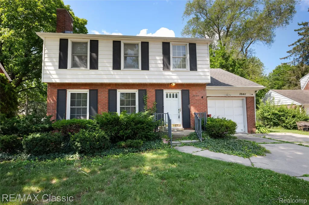28411 Eldorado Place Lathrup Village City MI 48076