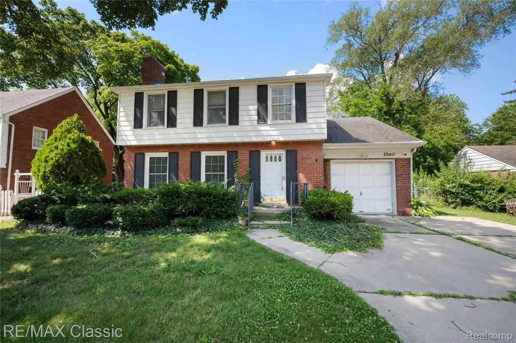28411 Eldorado Place Lathrup Village City MI 48076