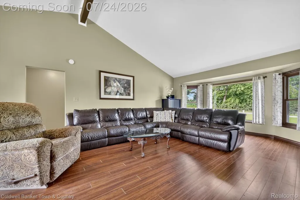 8175 Farley Road Putnam Township MI 48169