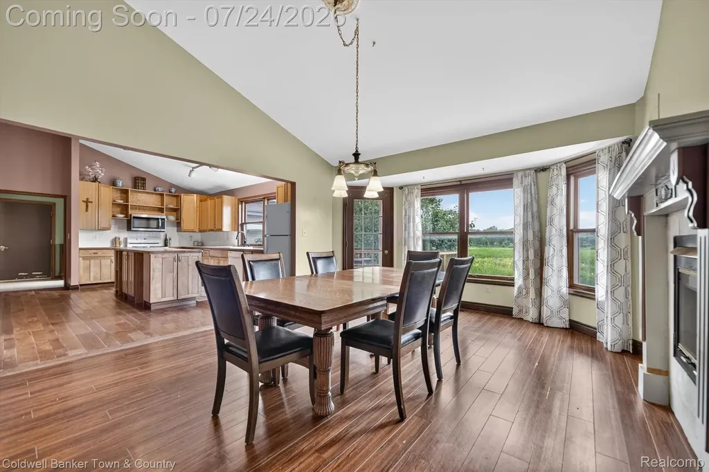 8175 Farley Road Putnam Township MI 48169